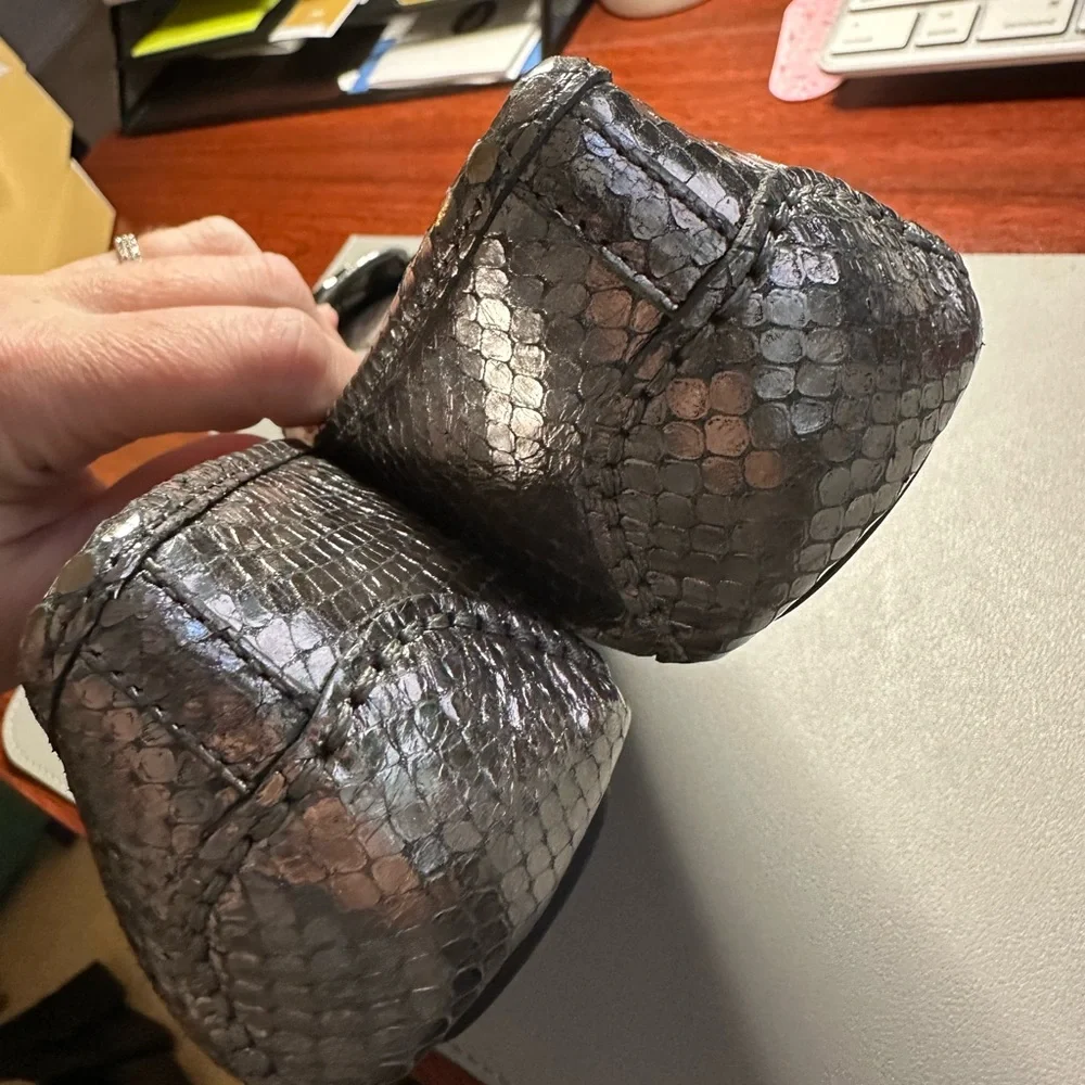 Michael Kors Fulton Moc Metallic Silver Snakeskin Loafers - Picture 5 of 6
